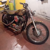 2 Harley Davidson