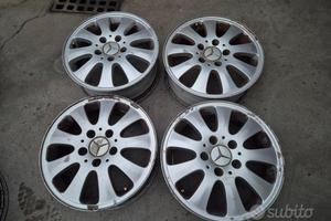 Cerchi In Lega Da 15" Per Mercedes Classe A W169