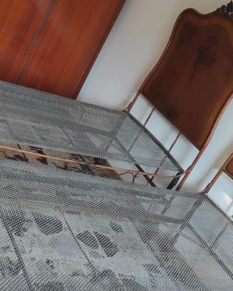 Due letti Vintage in ferro decorati