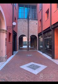 Locale commerciale negozi/uffici