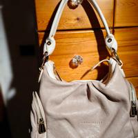 Borsa Coccinelle  in pelle beige chiaro