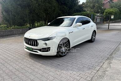 MASERATI Levante V6 Diesel 275 CV AWD