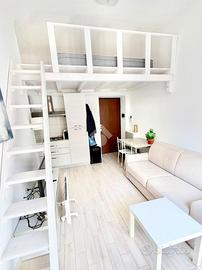 MONOLOCALE A MILANO