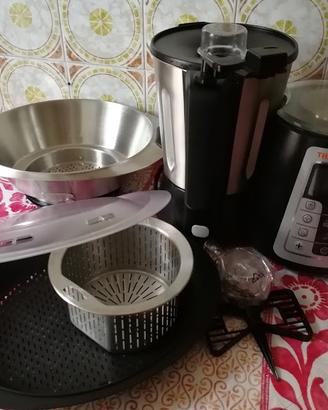 Robot da cucina: THERMO CHEF. Simile al Bimby