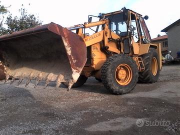 terna fiat FB 7 escavatore fai 100 QL