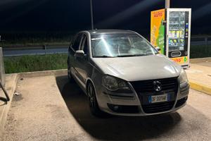 VOLKSWAGEN POLO 9N