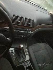 BMW 320 station wagon 2001 E46
