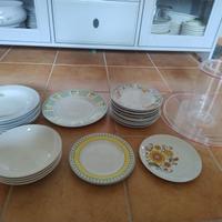 Piatti + vassoio e portabottiglia