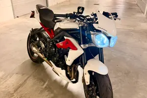 Triumph street triple 675 r 2013