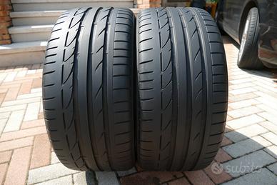 2 gomme estive Bridgestone 235\40\19 al 80%