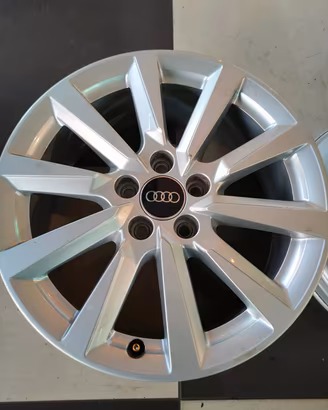 CERCHI ORIGINALI AUDI R 16
