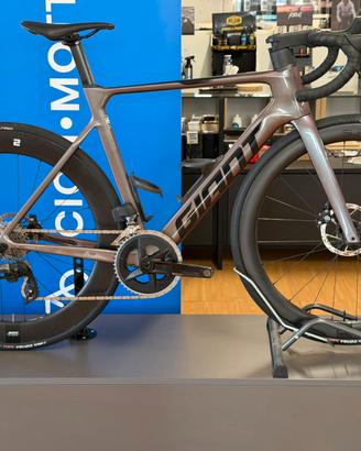 GIANT PROPEL