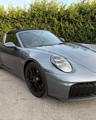 Porsche 992 Targa 911 3.6 4 GTS IVA ESPOSTA