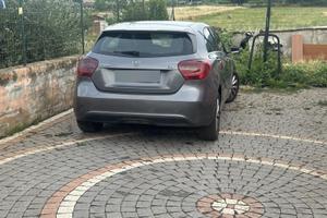 mercedes classe a 180 con motore MERCEDES