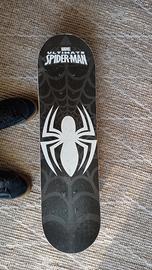 skateboard 28×8 spiderman bambini Decathlon