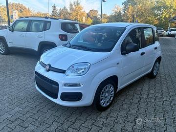FIAT Panda My25 1.0 70cv Hybrid Panda N72418