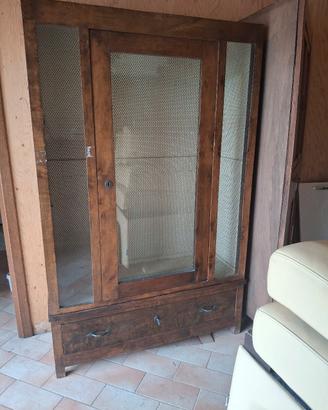 antica vecchia vetrina di legno