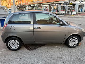 LANCIA Y 1.2 BENZINA ORO