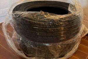 Gomme 225/60R16 nove