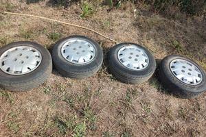 cerchi più pneumatici 