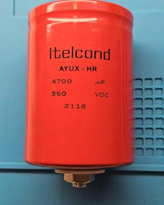 10x Condensatore elettrolitico da 4.700uF-350V