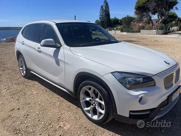 Bmw x1 18d interni pelle cambio automatico