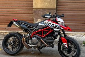 Hypermotard 950 2024 - Garanzia fino al 02/2028