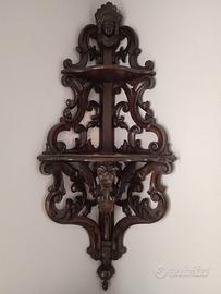 Magnifica piattaia angoliera del XIX secolo