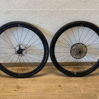 Coppia ruote gravel