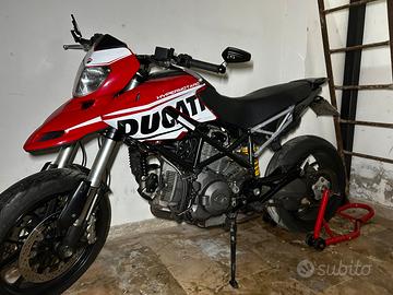 Ducati hypermotard 796