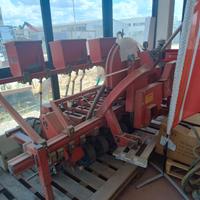 Seminatrice agricola italiana