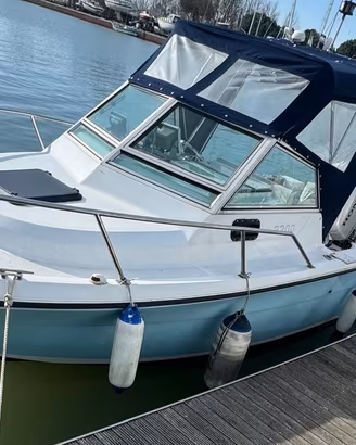 Tiara Pursuit 2200 – Honda 200 CV