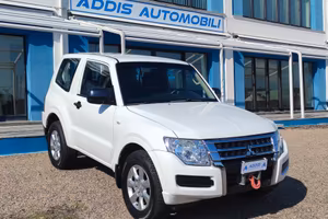 Mitsubishi Pajero 3.2 DI-D 16V aut. 3p. Invite DPF