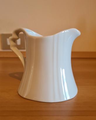 Lattiera in ceramica