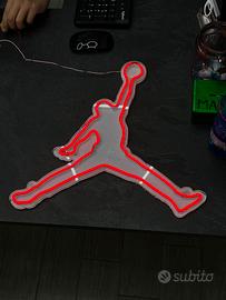 Led logo jordan rosso