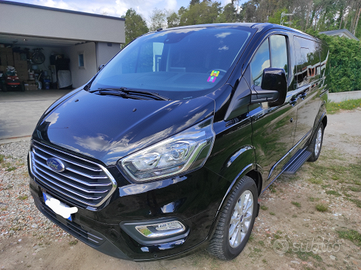 Ford Tourneo Custom + kit camperizzazione