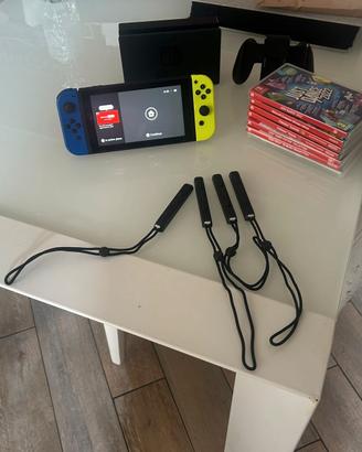 Nintendo Swich 1 con 7 giochi ed accessori
