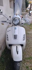 VESPA GTS 300