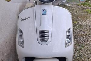 VESPA GTS 300