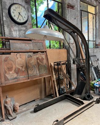 Strepitosa lampada industriale francese