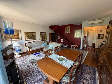 Appartamento di 118 m² con 3 locali a Milano