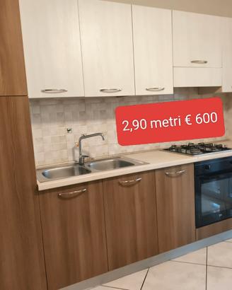 cucina moderna bicolore 