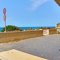 Marina di Ragusa - Locale fronte Mare