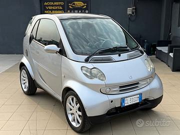Smart ForTwo 700 coupé passion (45 kW)