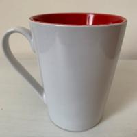 Tazze in ceramica bianche