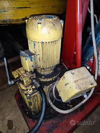 Pompa elettro idraulica trifase per distributore 