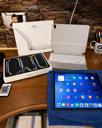IIPAD PRO 13” M4 256 GB WIFI+CELLULAR+MAGIC KYBOAR