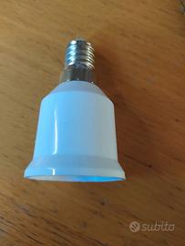 Adattatore portalampada da E 14 a E27