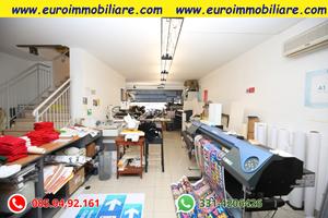 Garage di 100 mq