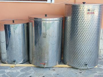 Recipienti acciaio INOX per conservazione vino
